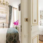 Apartment Luxury 2 Bedroom - Eiffel Tower Paris